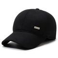 Winter-Wollkappe für Herren in Schwarz mit Ohrenschutz und BEST 1988 Metallplakette - Verstellbar / Schwarz