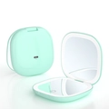 Détail du miroir de maquillage LED vert menthe avec port Type-C et capteur tactile - Style Rechargeable à Lumière Double Face / Vert Menthe / Grossissement 5X