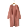 Gilet long à capuche pour femme en maille épaisse rose corail avec deux poches - S / Rouge Pastèque