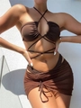 Dettaglio bikini 3 pezzi marrone cioccolato con minigonna in rete e coulisse laterale - S / caffè