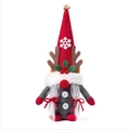 Gnome de Noël avec chapeau flocon rouge, bois de renne et boutons blancs décoratifs - Style Femme