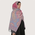 Detail of soft core-spun yarn scarf with paisley pattern and elegant fringe decoration - Blue Pink Yellow (T494-05)
