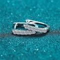 Pendientes de aro minimalistas en plata S925 con una fila de moissanita brillante - Plata 925 / Moissanita de 0,36 Quilates