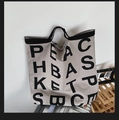 Borsa tote in tela beige minimalista con stampa di lettere nere e manici resistenti - Grigio Lettera
