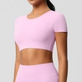 Détail de l'ensemble de yoga rose pâle extensible avec haut court sans couture et legging taille haute - S / Hauts / Bleu Ciel