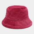 Plüschiger Angora-Imitat Fischerhut in kräftigem Rosérot, stilvolle Winterkopfbedeckung - Einheitsgröße / Malve