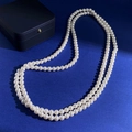 Elegante collar largo de perlas blancas en dos capas con caja de regalo para joyería - Blanco