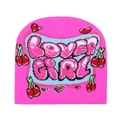 Detail der rosa Strickmütze mit LOVER GIRL Schriftzug und Kirsch-Stickerei Motiv - M / Rosenrosa