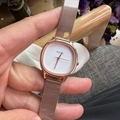 Elegante quadratische Damenuhr in Roségold mit Milanaise-Armband und Quarzuhrwerk - Roségold Weiß