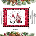 Detalle de un mantel individual navideño con borde festivo de cuadros rojos y negros - Estilo 5