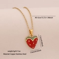 Collier en acier doré avec pendentif cœur fraise rouge et dimensions du produit - Coeur Fraise Rouge