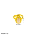 Bague vintage française dorée réglable avec une pierre ovale en agate claire de 16mm - Bague Ajustable Or Pierre Gemme Blanche