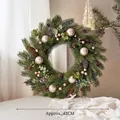 Weihnachtskranz mit Champagner-Kugeln und Zapfen auf dem Tisch, 42cm Durchmesser - Weihnachtskranz A - Champagnerkugeln & Blaue Beeren