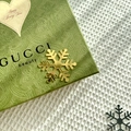 Detailed macro shot of golden snowflake cake topper on luxury gift box background - Single Snowflake / 1.3mm / Gold