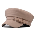 Dettaglio del cappello baker boy kaki in twill di cotone con cinturino in pelle e fibbia - M (56-58cm) / Cachi