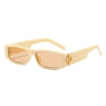 Retro-Rechteck-Sonnenbrille in Creme mit bernsteinfarbenen Gläsern und Goldverzierung - Beiger Rahmen Tee-Gläser