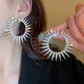 Boucles d'oreilles créoles tournesol de luxe avec strass étincelants en fini argenté - 32# Grande Créole Rayonnante Entièrement Diamantée Argent (HE3995)