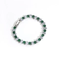 Dettaglio ravvicinato del bracciale tennis con zirconi verdi e bianchi placcato argento - Stile 1 / Oro Bianco Zircone Verde