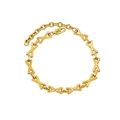 Dettaglio ravvicinato delle maglie a X dorate e della chiusura a moschettone del bracciale - Bracciale / Oro