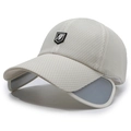 Gorra de béisbol blanca de malla con visera retráctil y diseño de logo escudo - Beige / Ajustable