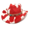 Détail du chapeau de cow-boy en peluche vache rouge avec bande ornée de turquoises - Sommet en Coeur / Motif Vache Rouge et Blanc