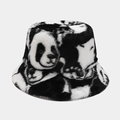 Dettaglio di un cappello a secchiello in peluche con stampa panda e soffice finta pelliccia - Taglia unica / Panda