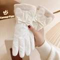 Warm pearl white winter gloves with thick faux fur lining and sweet bow detail - One Size / White