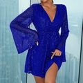Abito corto di paillettes blu scuro con scollo a V e maniche svasate a campana - Blu