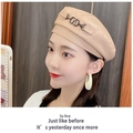 Classic khaki PU leather beret with vintage flat top and gold V-metal buckle detail - One Size 58cm / Khaki V Logo Style