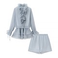 Hellblaues zweiteiliges Set mit Langarm-Rüschenoberteil, 3D-Blumenkragen und passender Shorts - S / Blaugrau