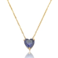 Detail van een hartvormige blauwe edelsteen hanger met gouden ketting en spiegeling - Ketting-Blauw