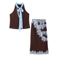 Completo due pezzi da donna in raso marrone con pizzo azzurro e fiocco al collo - S / Marrone Scuro