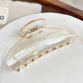 Eleganter halbrunder, transparenter Bernstein-Haarclip mit zarten Goldperlen-Akzenten - 10.8cm / Champagner