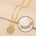 Golden titanium steel necklace with folding four-leaf clover and heart-shaped pendant - Transformable Clover / Gold