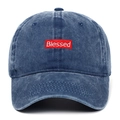 Berretto da baseball in denim blu lavato vintage con patch ricamata Blessed rossa - Blu Notte
