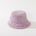 Primer plano de un gorro de lana de cordero lavanda mostrando textura suave y detalles - M (56-58cm) / Violeta Claro