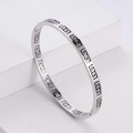Bracciale rigido traforato con motivo greco in acciaio inossidabile argento con apertura - Color Acciaio