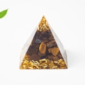 3cm natural crystal resin pyramid with gold flakes and brown quartz stones - 3cm / Tiger's Eye