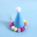 Blauwe feesthoed voor huisdieren met gekleurde pompons en verstelbare elastische band - Blauwe Verjaardagshoed