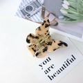 Elegant butterfly hair claw in brown tortoiseshell acetate finish for women - Beige Tortoiseshell