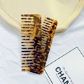 Elegant wide-tooth hair comb set with amber tortoiseshell marble pattern acetate finish - Two-Piece Set / 2-Piece Set - Leopard Print