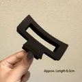 8,5 cm große mattbraune Haarklammer mit hohlem rechteckigem Design für Damen - Matt Schwarz Rechteckig 8,5cm