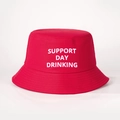 Roter Anglerhut aus Baumwolle mit weißem Support Day Drinking Text auf weißem Grund - Einheitsgröße / Rot