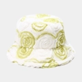 Dettaglio cappello a secchiello in peluche bianco con applique floreale rosa 3D verde - M (56-58cm) / verde chiaro