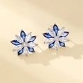 Elegantes pendientes de flor con brillantes cristales de circonita azules y blancos - Azul Real