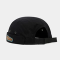 Detail van zwarte muts met RIDER-patch en verstelbare riem op ripstop-materiaal - Verstelbaar / Zwart
