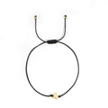 Minimalistisches schwarzes geflochtenes Armband mit goldenem Sternanhänger und Zugband - Schwarz
