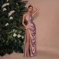Robe de soirée élégante en satin rose poudré à une épaule avec fente haute et plis drapés - XS / Vieux rose
