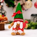 Weihnachtszwerg-Puppe mit grüner Strickmütze und Lebkuchenmann-Körper mit roter Tasche - Damenmodell mit Süßigkeitentasche / Grün