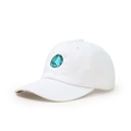 Dettaglio del cappellino in twill di cotone bianco con ricamo della terra blu e verde - Regolabile / Bianco
